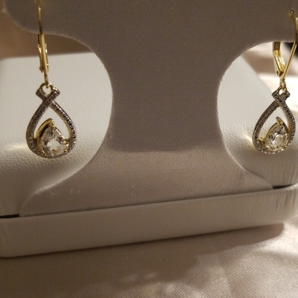 Joan & David Jewelry - Gorgeous Diamond  Accent 18k Gold  Earrings